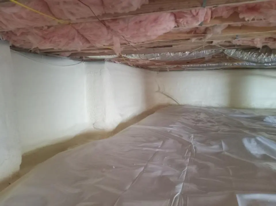 Crawl space encapsulation with closed-cell spray foam for Roof Waterproofing in Mascotte